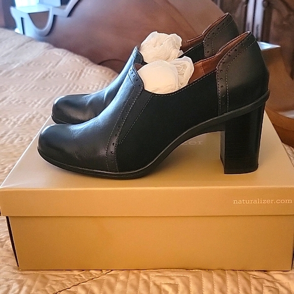 Naturalizer Shoes - Naturalizer Klipper BLACK Leather 21867001 Shoe Size 7 1/2 Wide Used